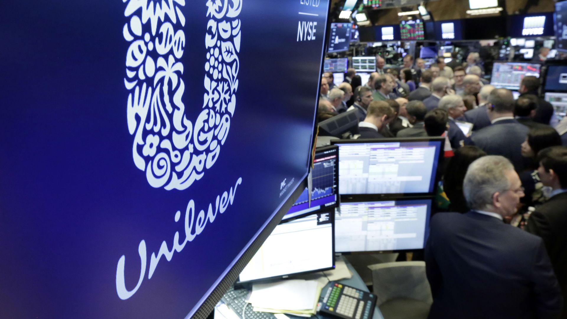FILE - In this Thursday, March 15, 2018 file photo, the logo for Unilever appears above a trading post on the floor of the New York Stock Exchange. Consumer products giant Unilever, said Thursday July 23, 2020, that second-quarter sales were only slightly lower than the same period a year ago despite the lockdown measures triggered by the global fight against the coronavirus. FILE - In this Thursday, March 15, 2018 file photo, the logo for Unilever appears above a trading post on the floor of the New York Stock Exchange. Consumer products giant Unilever, said Thursday July 23, 2020, that second-quarter sales were only slightly lower than the same period a year ago despite the lockdown measures triggered by the global fight against the coronavirus. - Sputnik International, 1920, 23.07.2021