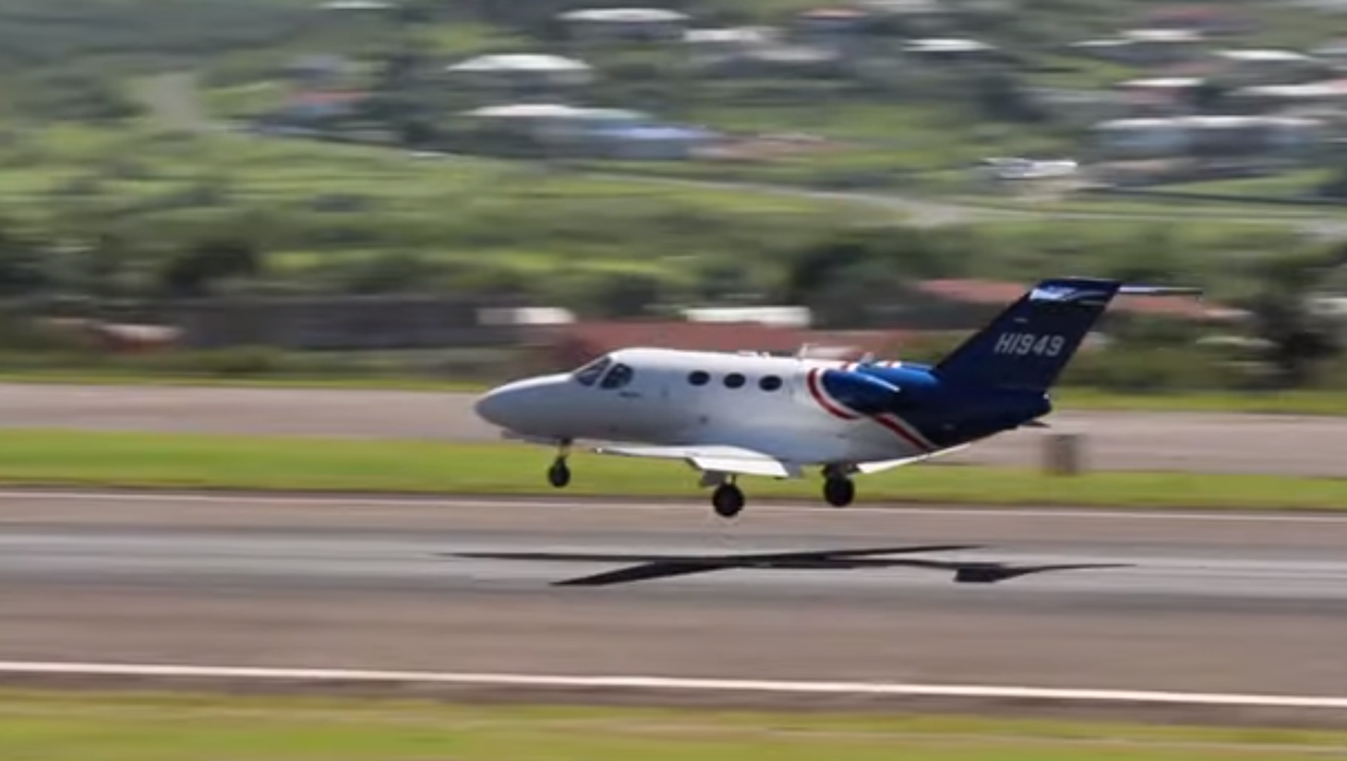 Cessna Citation Mustang HI949, owned by Helidosa in the Dominican Republic, landing on St. Kitts in 2014 Cessna Citation Mustang HI949, owned by Helidosa in the Dominican Republic, landing on St. Kitts in 2014 - Sputnik International, 1920, 21.07.2021