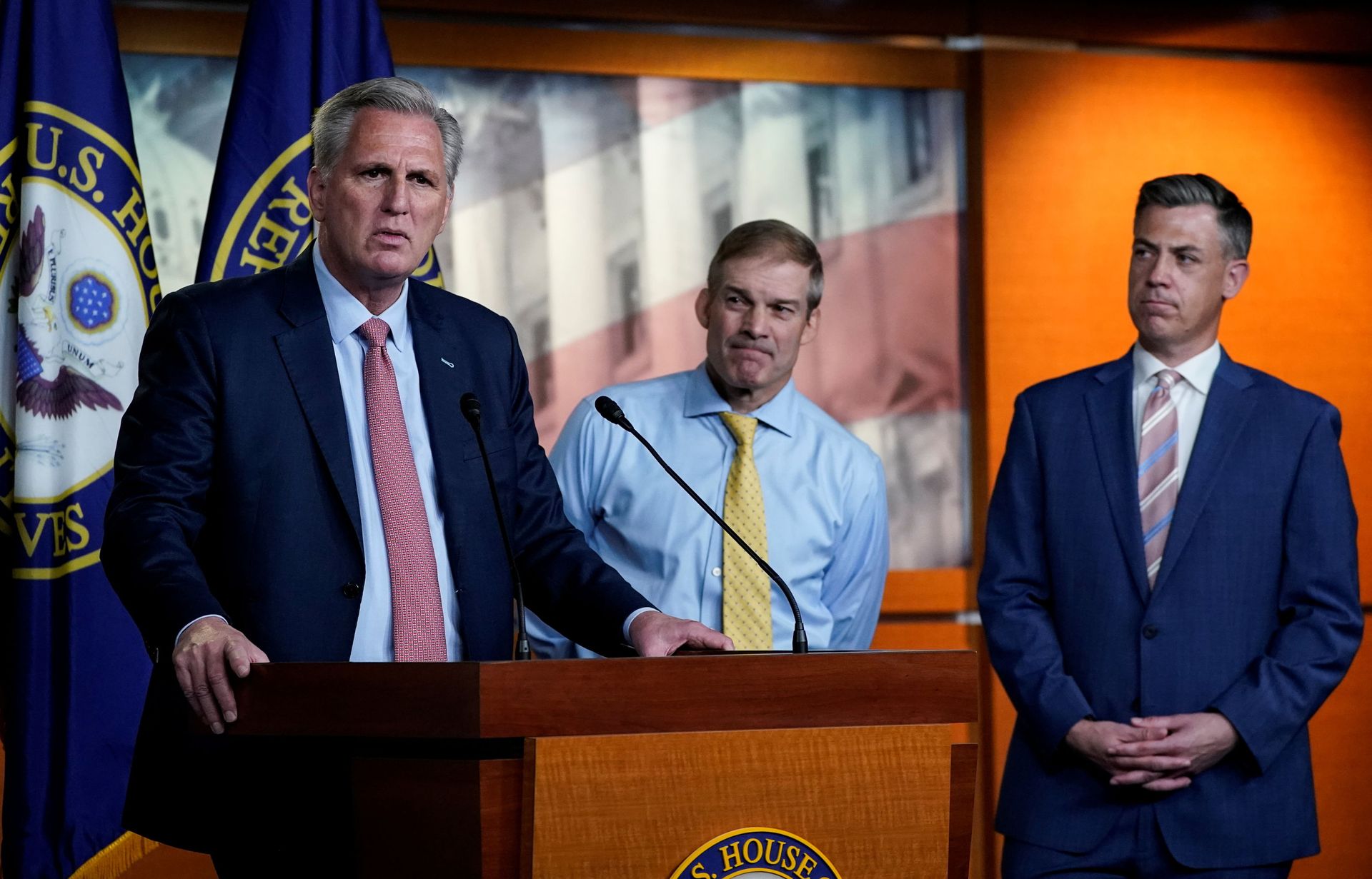 U.S. House Minority Leader Kevin McCarthy (R-CA) announces the withdrawal of his nominees to serve on the special committee probing the Jan. 6 attack on the Capitol, as two of the Republican nominees, Reps' Jim Jordan (R-OH) and Jim Banks (R-IN), standby during a news conference on Capitol Hill in Washington, U.S., July 21, 2021 U.S. House Minority Leader Kevin McCarthy (R-CA) announces the withdrawal of his nominees to serve on the special committee probing the Jan. 6 attack on the Capitol, as two of the Republican nominees, Reps' Jim Jordan (R-OH) and Jim Banks (R-IN), standby during a news conference on Capitol Hill in Washington, U.S., July 21, 2021 - Sputnik International, 1920, 07.09.2021