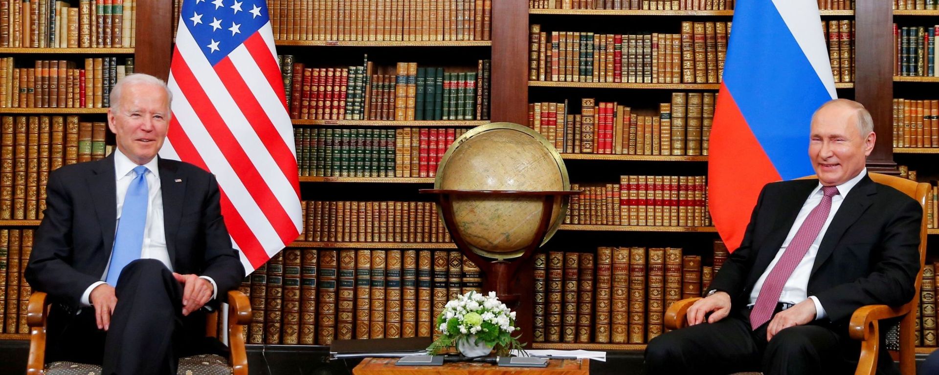 U.S. President Joe Biden and Russia's President Vladimir Putin meet for the U.S.-Russia summit at Villa La Grange in Geneva, Switzerland, June 16, 2021. U.S. President Joe Biden and Russia's President Vladimir Putin meet for the U.S.-Russia summit at Villa La Grange in Geneva, Switzerland, June 16, 2021. - Sputnik International, 1920, 22.07.2021