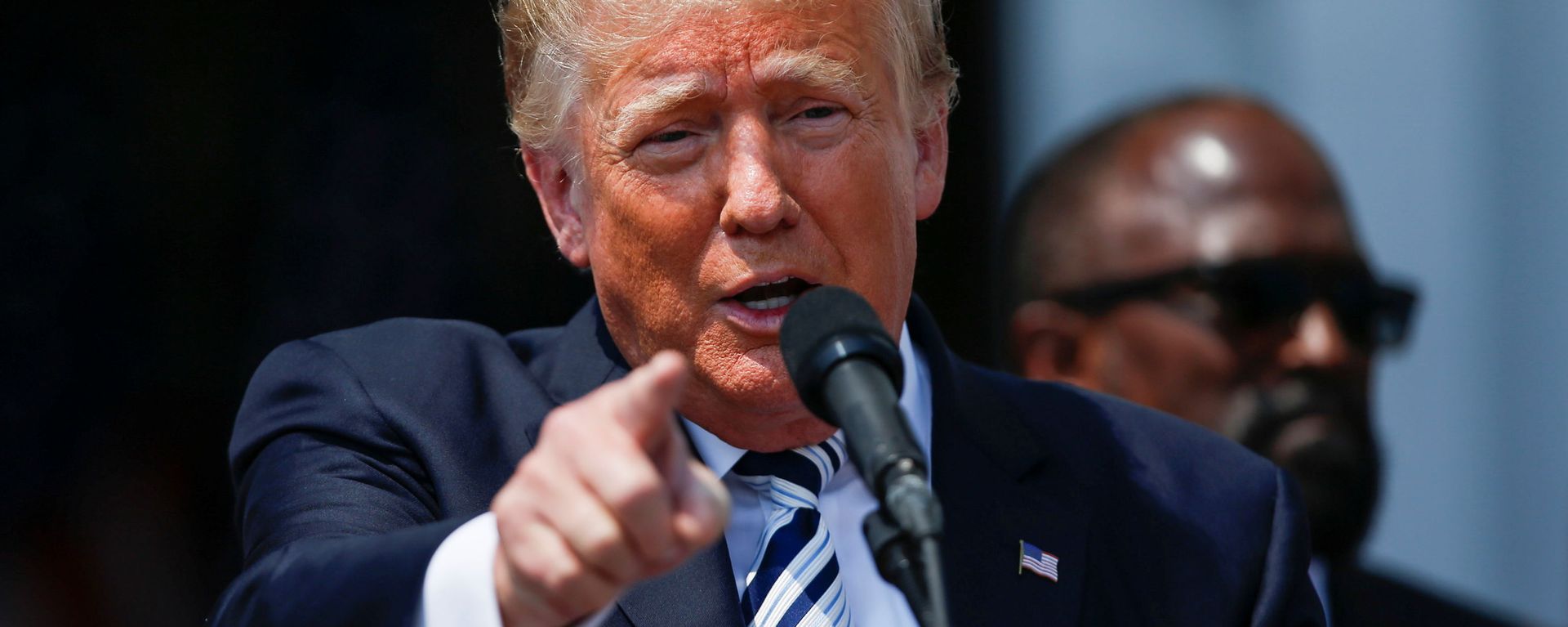 Former U.S. President Donald Trump speaks to media at his golf club in Bedminster, New Jersey, U.S., July 7, 2021 - Sputnik International, 1920, 02.08.2021