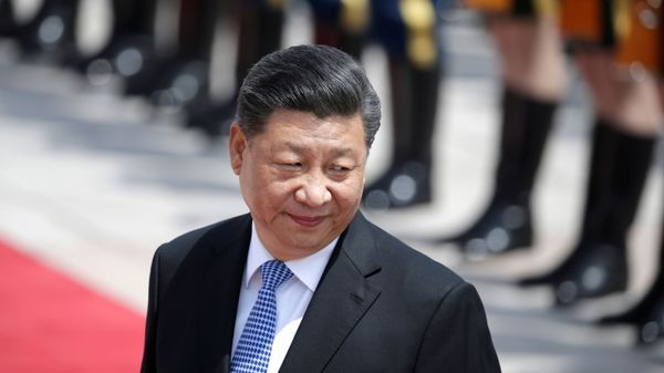 Chinese President Xi Jinping attends a welcoming ceremony for Greek President Prokopis Pavlopoulos outside the Great Hall of the People, in Beijing, China May 14, 2019 - Sputnik International