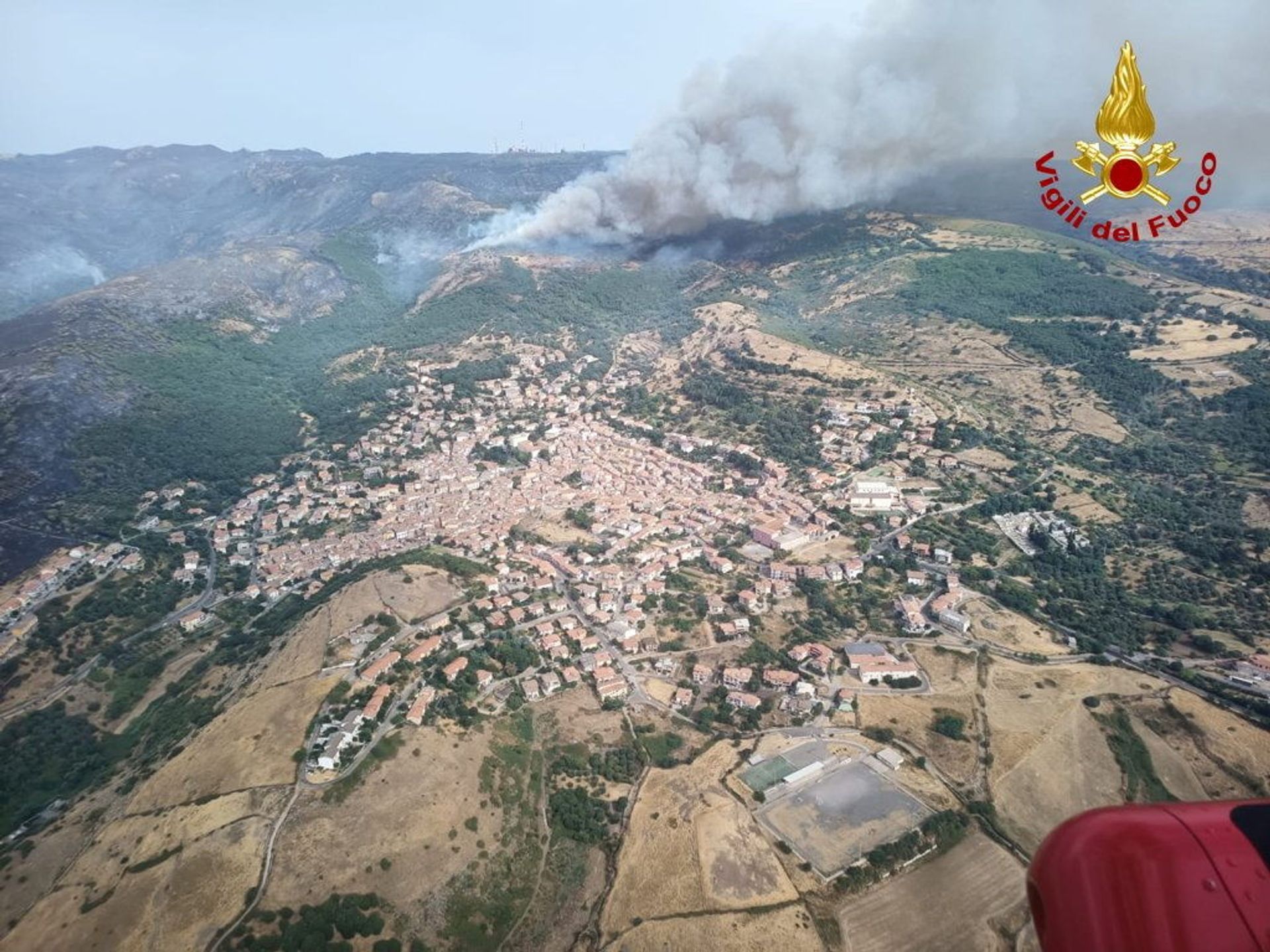 An aerial view from a helicopter shows a large wildfire that broke out near Santu Lussurgiu, Sardinia, Italy July 25, 2021. An aerial view from a helicopter shows a large wildfire that broke out near Santu Lussurgiu, Sardinia, Italy July 25, 2021. - Sputnik International, 1920, 07.09.2021