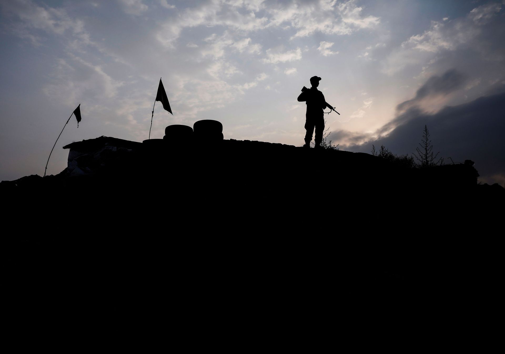 An Afghan police officer keeps watch at the check post on the outskirts of Kabul, Afghanistan July 13, 2021. An Afghan police officer keeps watch at the check post on the outskirts of Kabul, Afghanistan July 13, 2021. - Sputnik International, 1920, 07.09.2021