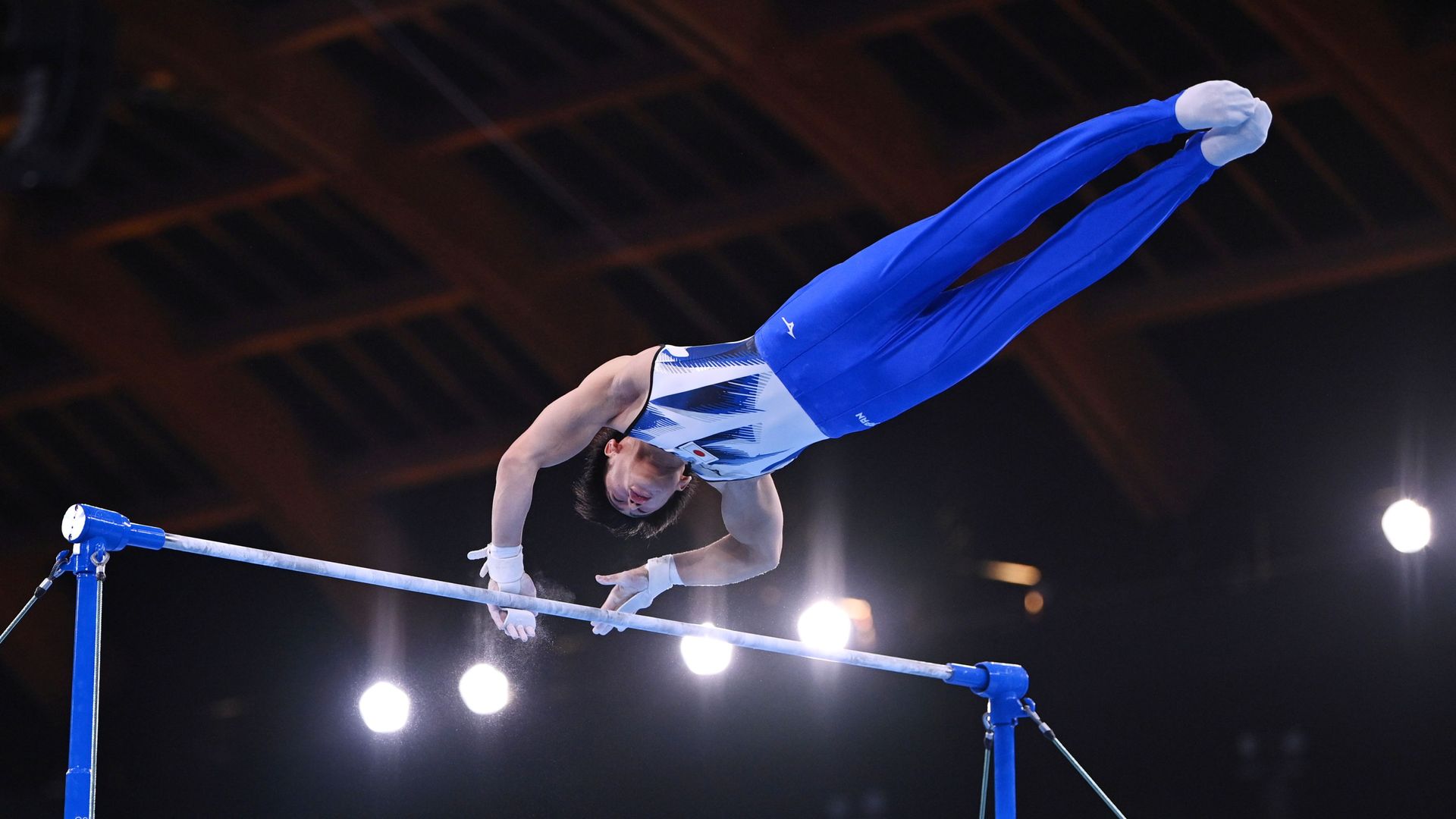 Daiki Hashimoto of Japan in action on the horizontal bar - Sputnik International, 1920, 07.09.2021