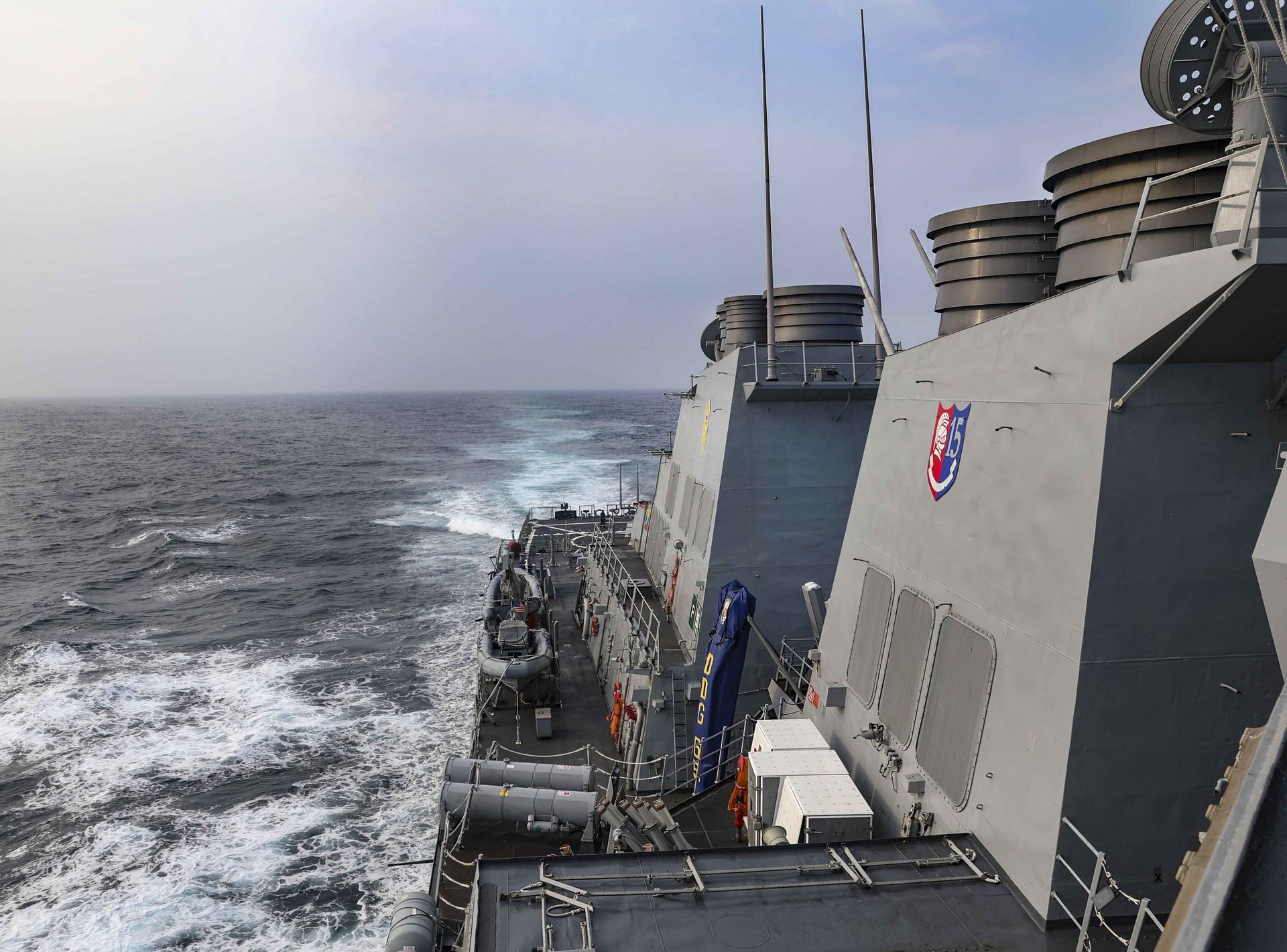 The Arleigh Burke-class guided-missile destroyer USS Benfold (DDG 65) transits the Taiwan Strait while conducting routine underway operations. The Arleigh Burke-class guided-missile destroyer USS Benfold (DDG 65) transits the Taiwan Strait while conducting routine underway operations. - Sputnik International, 1920, 27.09.2021