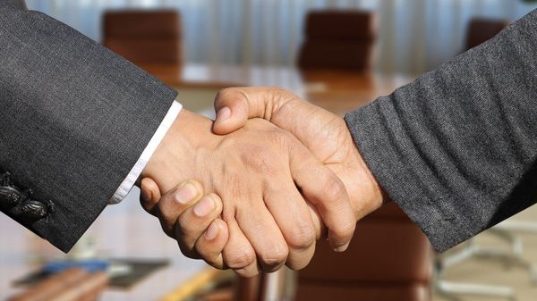 handshake - Sputnik International