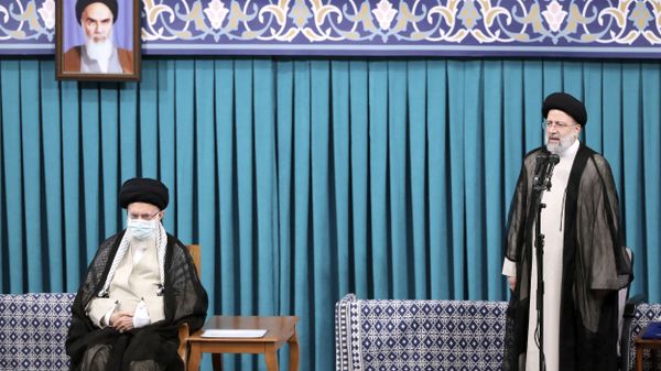 In this photo released by an official website of the office of the Iranian supreme leader, newly elected President Ebrahim Raisi, right, speaks after receiving official seal of approval of Supreme Leader Ayatollah Ali Khamenei, left, in an endorsement ceremony in Tehran, Iran, Tuesday, Aug. 3, 2021. - Sputnik International