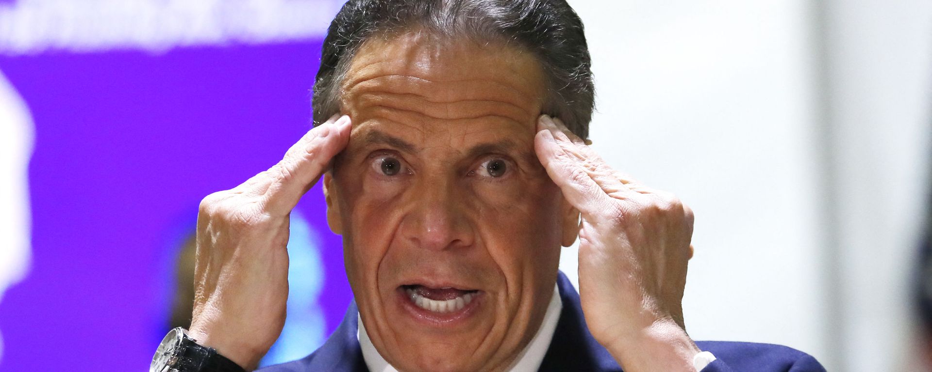 NEW YORK, NEW YORK - APRIL 23: New York Governor Andrew Cuomo speaks at an event to announce five new walk-in pop-up vaccination sites for New York City Bodega, grocery store and supermarket workers amid the coronavirus disease (COVID-19) pandemic, in the Harlem section of Manhattan on April 23, 2021 in New York City.   - Sputnik International, 1920, 05.08.2021