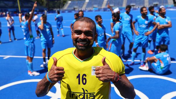 Tokyo 2020 Olympics - Hockey - Men - Bronze medal match - Germany v India - Oi Hockey Stadium, Tokyo, Japan - August 5, 2021. Sreejesh Parattu Raveendran of India poses for pictures as he celebrates winning the match for bronze. Tokyo 2020 Olympics - Hockey - Men - Bronze medal match - Germany v India - Oi Hockey Stadium, Tokyo, Japan - August 5, 2021. Sreejesh Parattu Raveendran of India poses for pictures as he celebrates winning the match for bronze. - Sputnik International