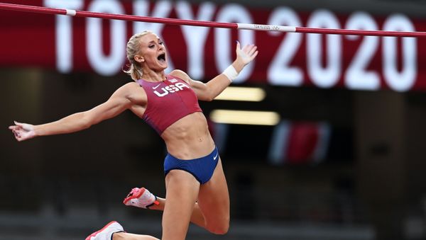 US’ Katie Nageotte Wins Women’s Pole Vault Gold at Tokyo Olympics - Sputnik International