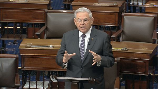 In this image from video, Sen. Robert Menendez, D-N.J., speaks on the Senate floor at the U.S. Capitol in Washington, Tuesday, March 17, 2020. - Sputnik International