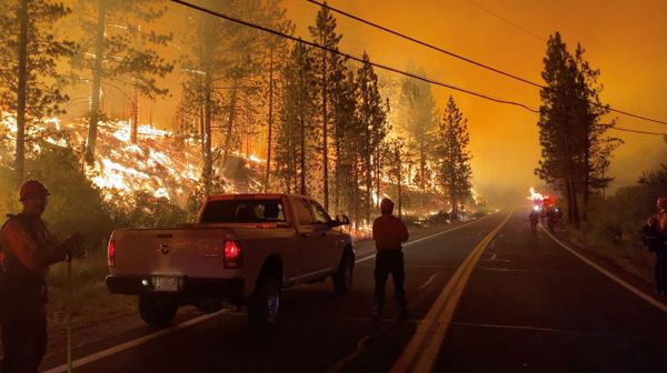 The Tamarack fire is seen in Markleeville, California on 17 July 2021 in this still image obtained from a social media video. - Sputnik International