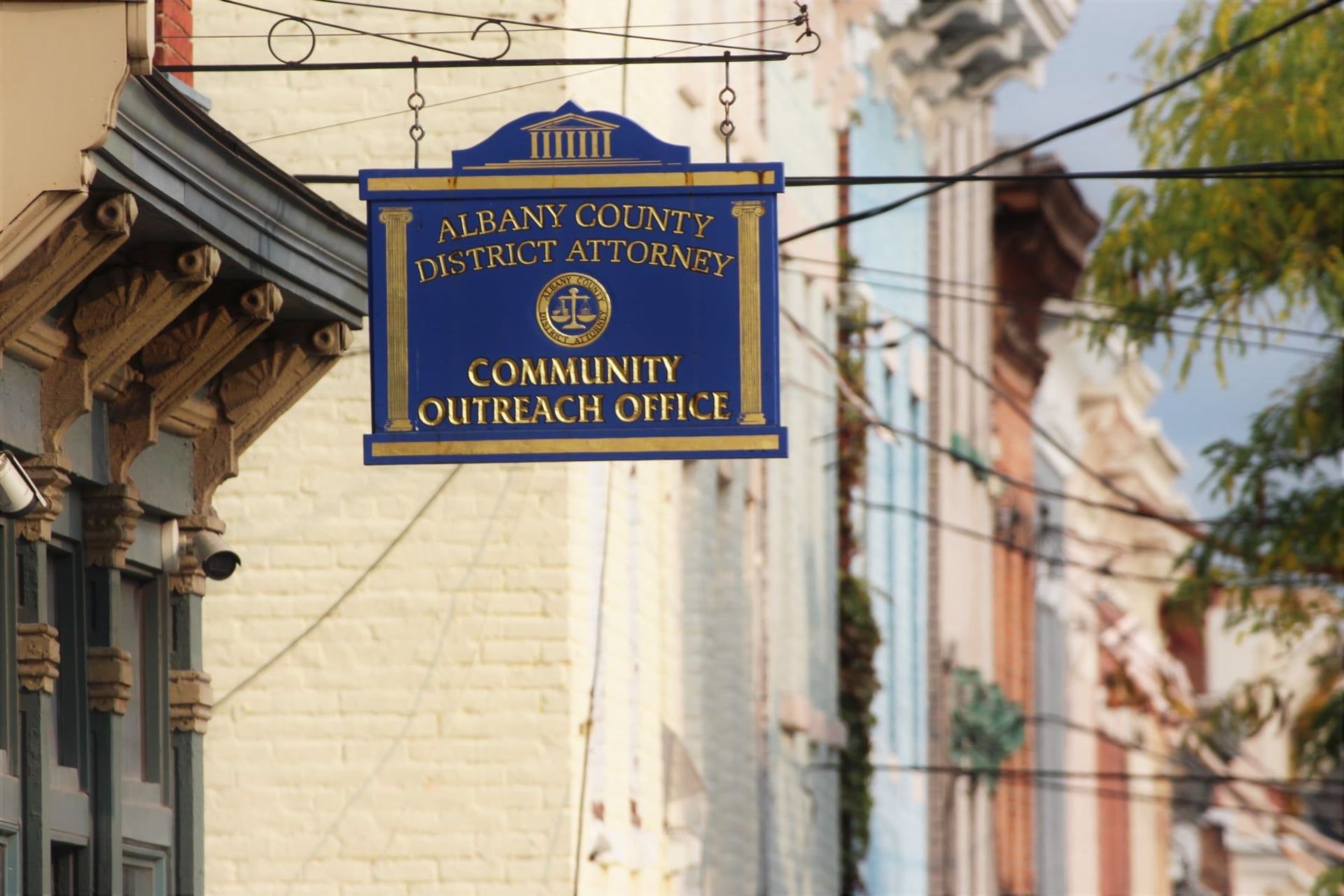 An office on Clinton Avenue for Albany County District Attorney David Soares in the Arbor Hill neighborhood of Albany, New York, captured Sept. 27, 2020 An office on Clinton Avenue for Albany County District Attorney David Soares in the Arbor Hill neighborhood of Albany, New York, captured Sept. 27, 2020 - Sputnik International, 1920, 07.09.2021