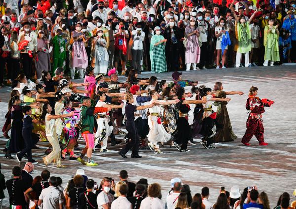 Artists perform during the closing ceremony in the Olympic Stadium at the 2020 Summer Olympics. - Sputnik International