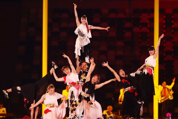 Performers inside the stadium during the closing ceremony. - Sputnik International