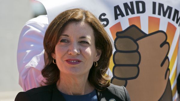 New York's Lt. Gov. Kathy Hochul attends a May Day pro-labor and immigration rights rally, May 1, 2018, in New York - Sputnik International