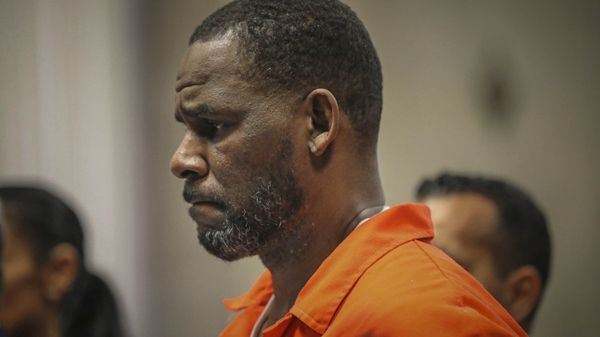 Pop star R Kelly, who is accused of sex trafficking - Sputnik International