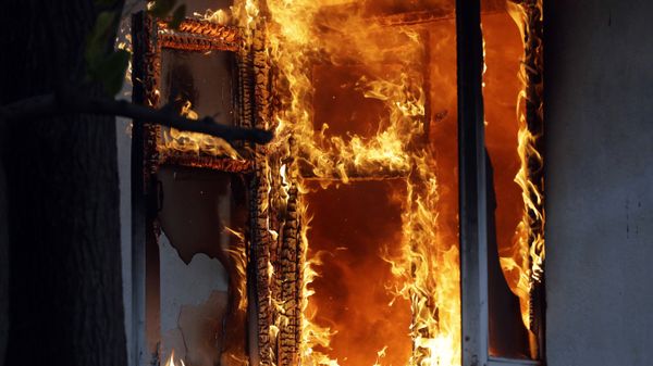 A house on fire - Sputnik International