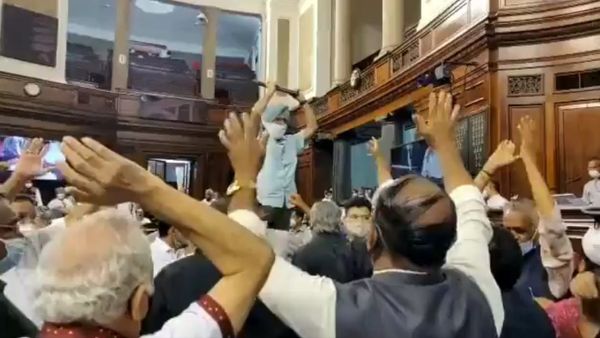 Congress MP Pratap Singh Bajwa ji threw files at the Chair in Rajya Sabha today and the entire opposition celebrated creating ruckus in the Parliament - Sputnik International