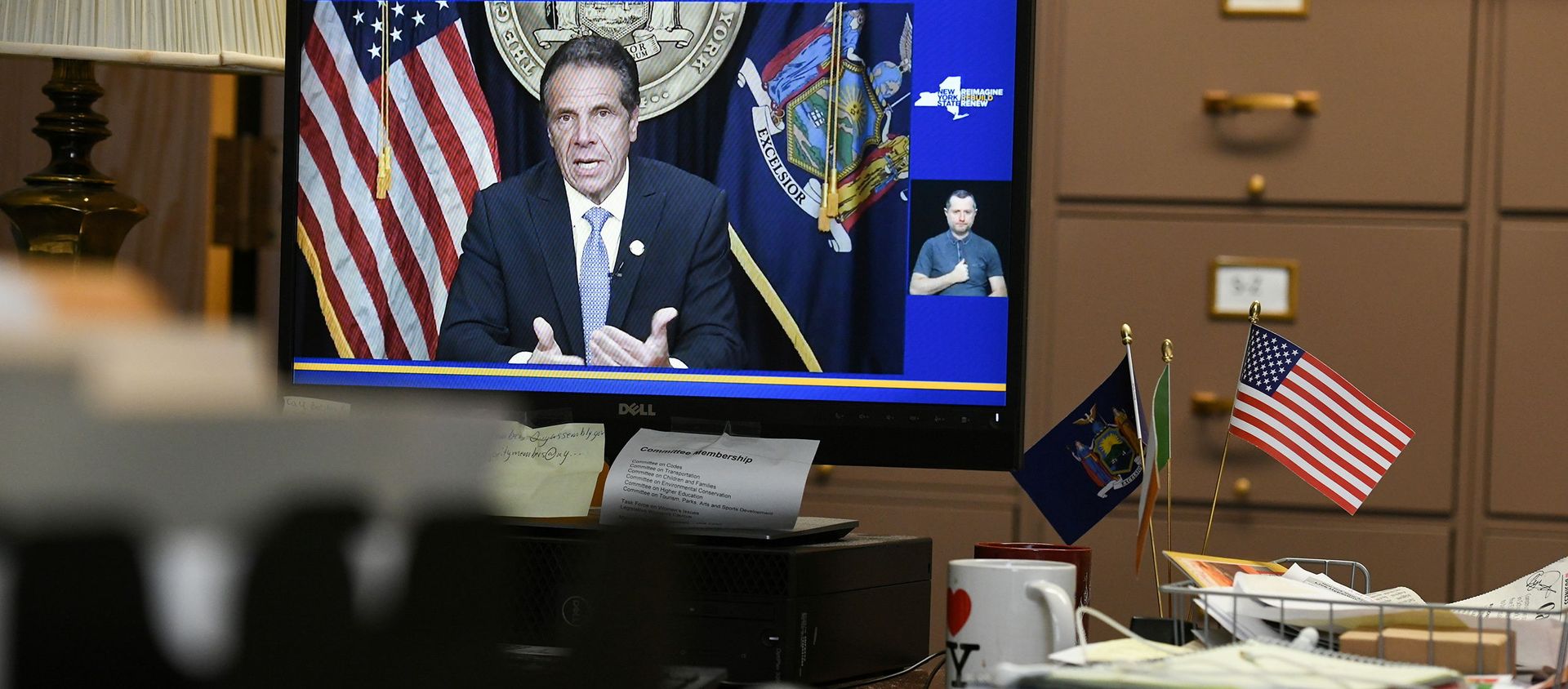 Governor Andrew Cuomo's resignation is seen on a computer screen in Assemblywoman Patricia Fahy's office at the Legislative Office Building in Albany, New York, U.S., August 10, 2021 Governor Andrew Cuomo's resignation is seen on a computer screen in Assemblywoman Patricia Fahy's office at the Legislative Office Building in Albany, New York, U.S., August 10, 2021 - Sputnik International, 1920, 10.08.2021