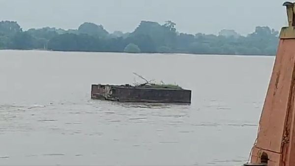 Floods have affected one third of Uttar Pradesh - 600 + villages in 24 districts . Ganga , Yamuna and other rivers above danger mark in many places. These visuals are from Mirzapur in eastern UP where the Ganga is swollen … - Sputnik International