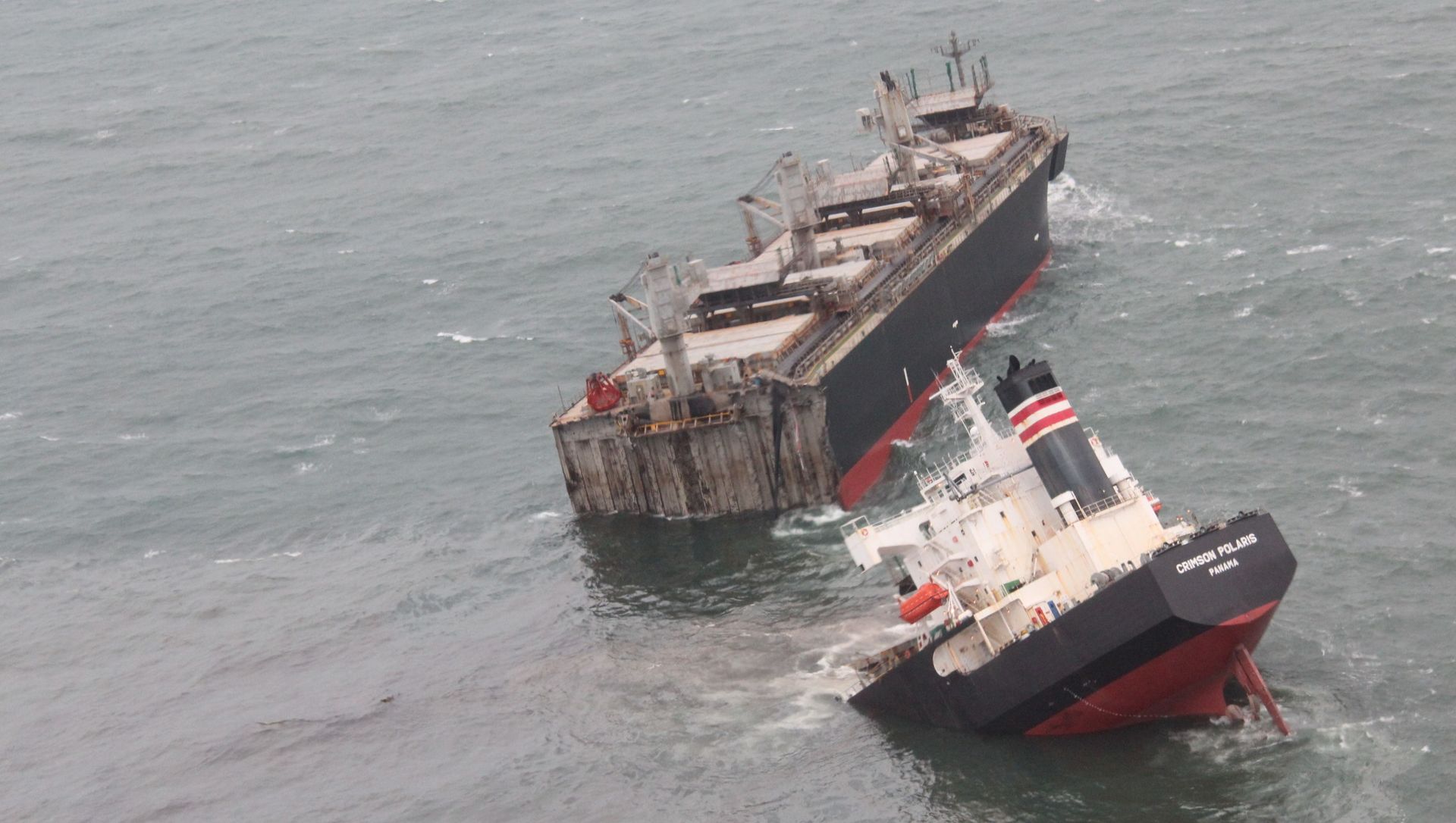 A view of the Panamanian-registered ship 'Crimson Polaris' after it ran aground in Hachinohe harbour in Hachinohe, northern Japan, August 12, 2021, in this handout photo taken and released by 2nd Regional Coast Guard Headquarters. A view of the Panamanian-registered ship 'Crimson Polaris' after it ran aground in Hachinohe harbour in Hachinohe, northern Japan, August 12, 2021, in this handout photo taken and released by 2nd Regional Coast Guard Headquarters. - Sputnik International, 1920, 12.08.2021
