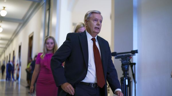 Sen. Lindsey Graham, R-S.C., walks through the Russell Senate Office Building on Capitol Hill in Washington, Wednesday, June 9, 2021 - Sputnik International