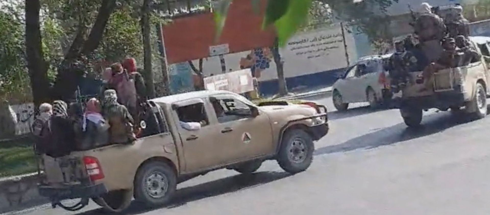 Taliban drive through the streets of Kabul, Afghanistan August 16, 2021 in this still image taken from social media video. Taliban drive through the streets of Kabul, Afghanistan August 16, 2021 in this still image taken from social media video. - Sputnik International, 1920, 16.08.2021