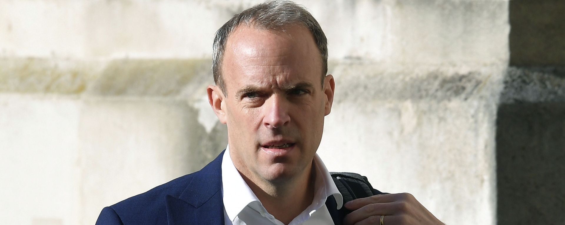 In this Thursday, Sept. 1, 2020 file photo, Britain's Foreign Secretary Dominic Raab arrives to attend a cabinet meeting of senior government ministers at the Foreign and Commonwealth Office FCO in London. In this Thursday, Sept. 1, 2020 file photo, Britain's Foreign Secretary Dominic Raab arrives to attend a cabinet meeting of senior government ministers at the Foreign and Commonwealth Office FCO in London. - Sputnik International, 1920, 16.11.2022