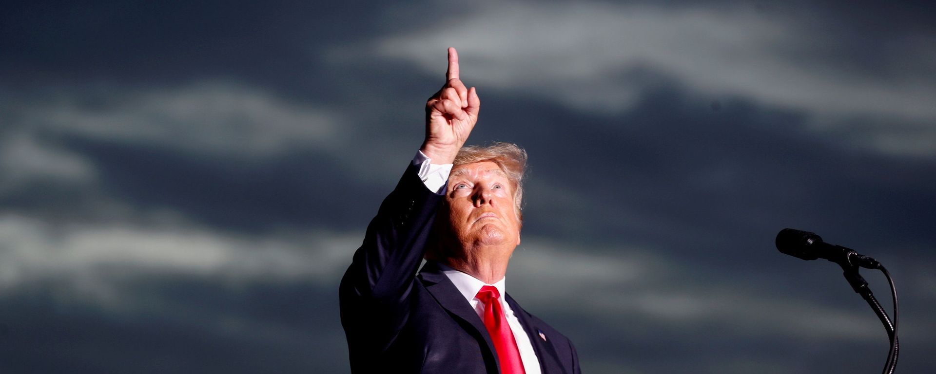 Former President Donald Trump gestures while speaking to his supporters during the Save America Rally at the Sarasota Fairgrounds in Sarasota, Florida, U.S. July 3, 2021. Former President Donald Trump gestures while speaking to his supporters during the Save America Rally at the Sarasota Fairgrounds in Sarasota, Florida, U.S. July 3, 2021. - Sputnik International, 1920, 26.01.2022