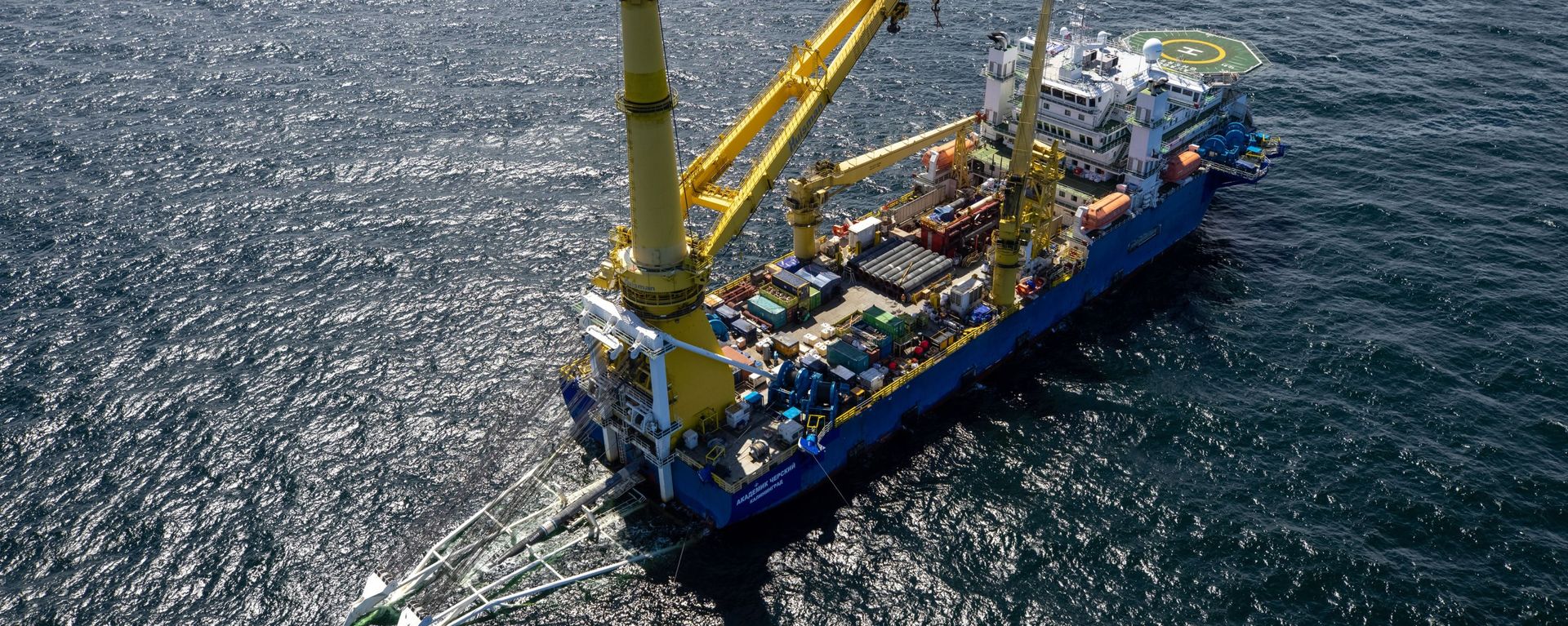 The Russian pipe-laying vessel Akademik Chersky is working on a section of the Nord Stream 2 gas pipeline in German waters. The Russian pipe-laying vessel Akademik Chersky is working on a section of the Nord Stream 2 gas pipeline in German waters. - Sputnik International, 1920, 22.08.2021
