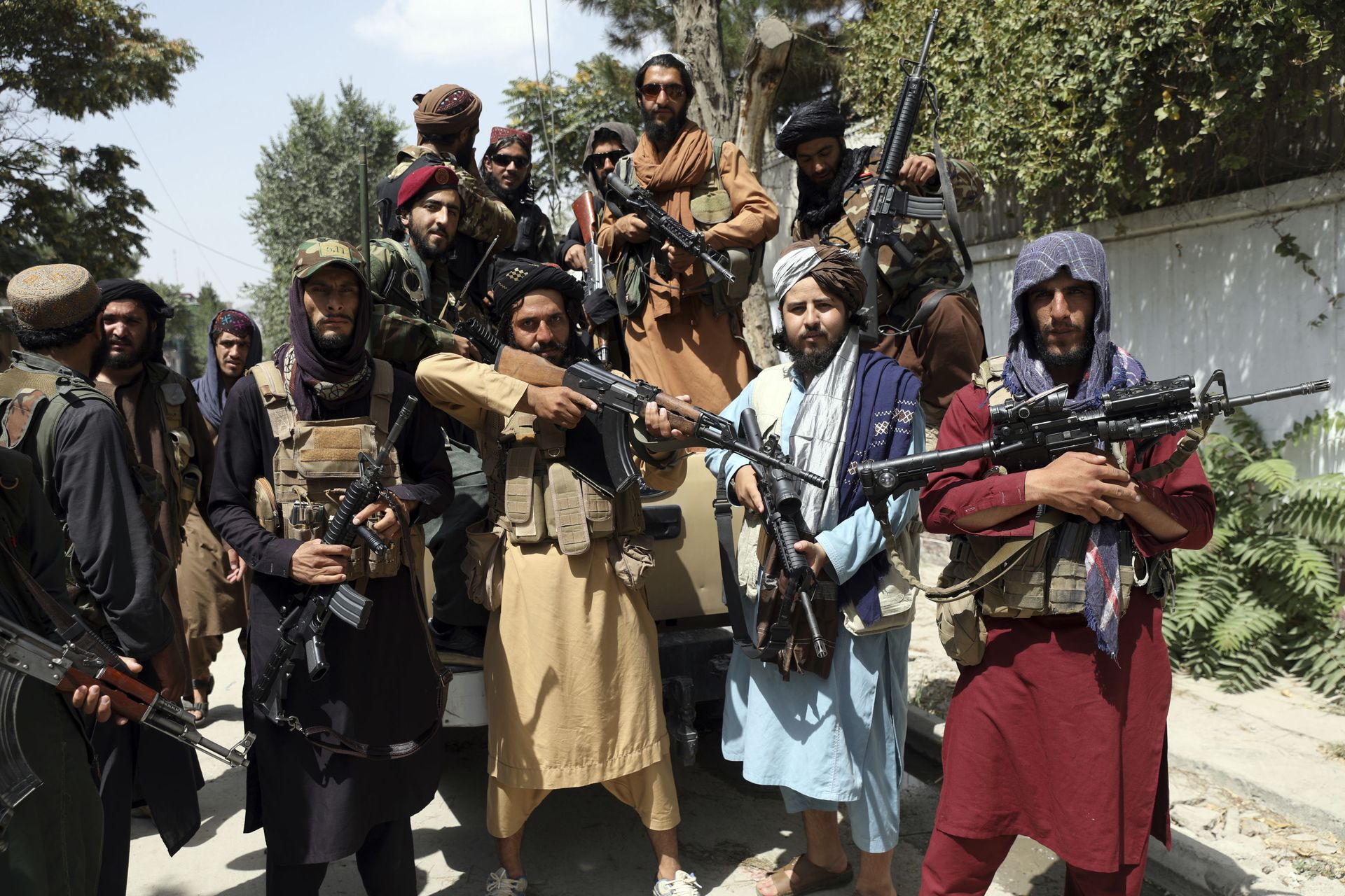 Taliban fighters pose for a photograph in Kabul, Afghanistan, Thursday, Aug. 19, 2021 Taliban fighters pose for a photograph in Kabul, Afghanistan, Thursday, Aug. 19, 2021 - Sputnik International, 1920, 07.09.2021