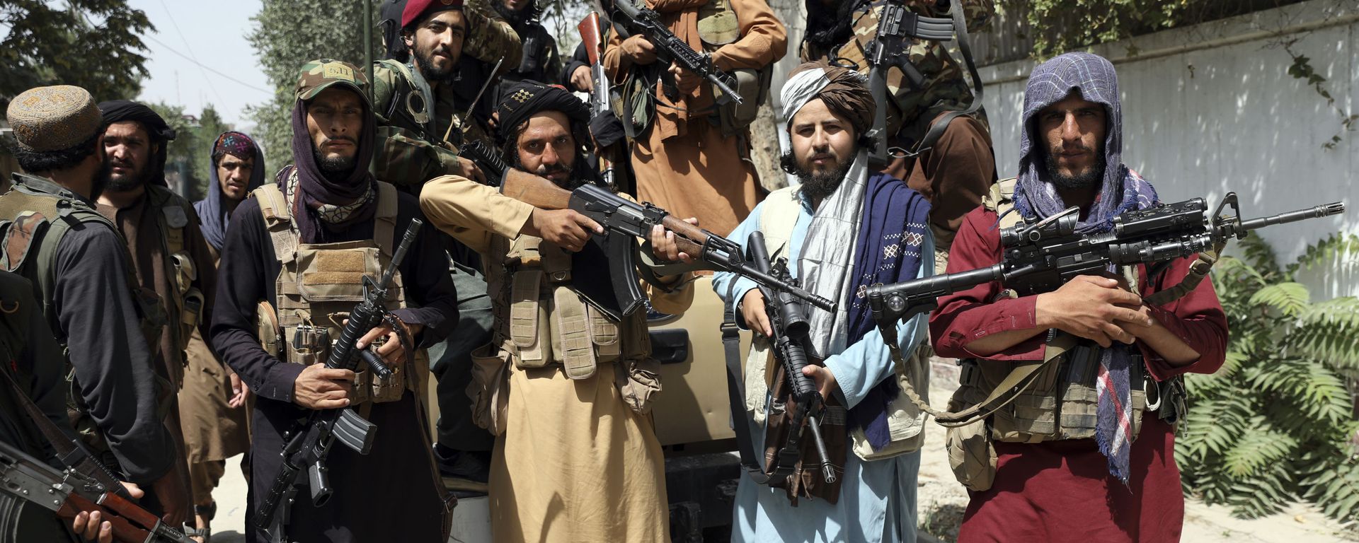 Taliban fighters pose for a photograph in Kabul, Afghanistan, Thursday, Aug. 19, 2021 Taliban fighters pose for a photograph in Kabul, Afghanistan, Thursday, Aug. 19, 2021 - Sputnik International, 1920, 08.09.2021