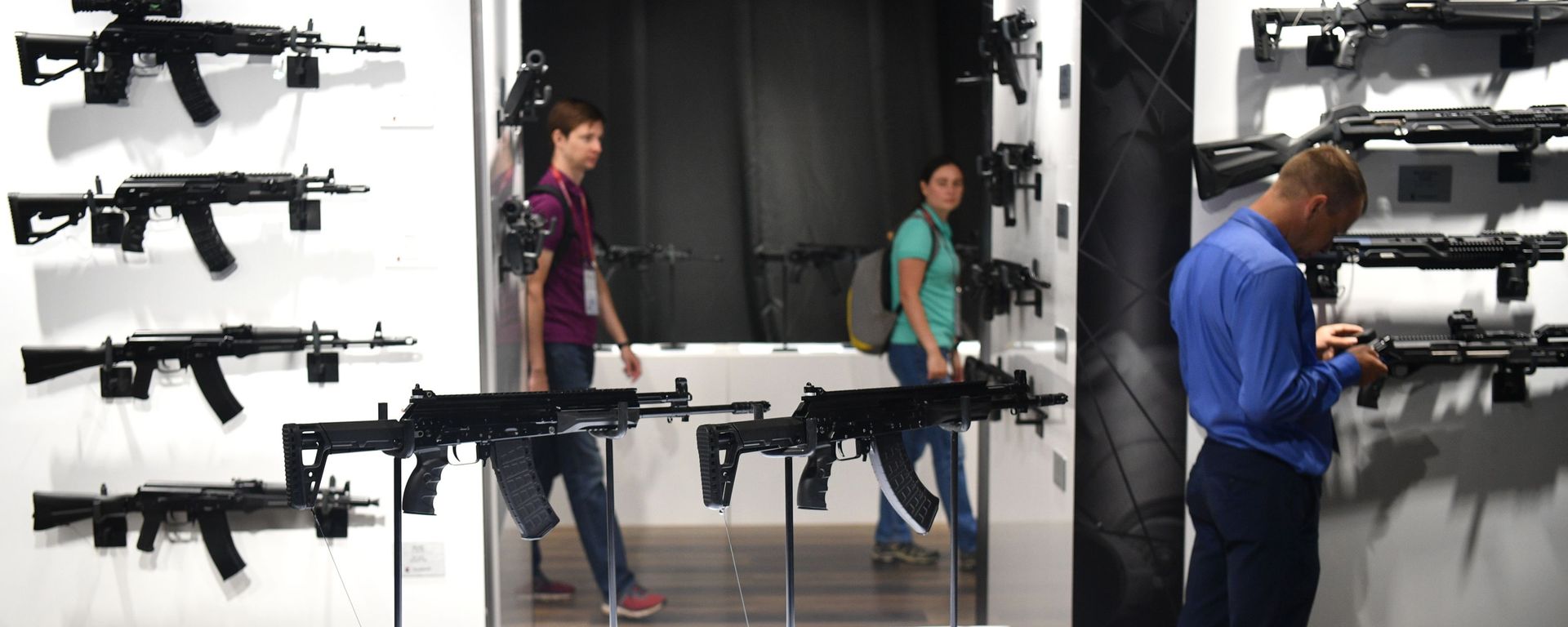 An exposition stand for the Russian defense manufacturing concern Kalashnikov at ARMY-2021 - Sputnik International, 1920, 23.08.2021