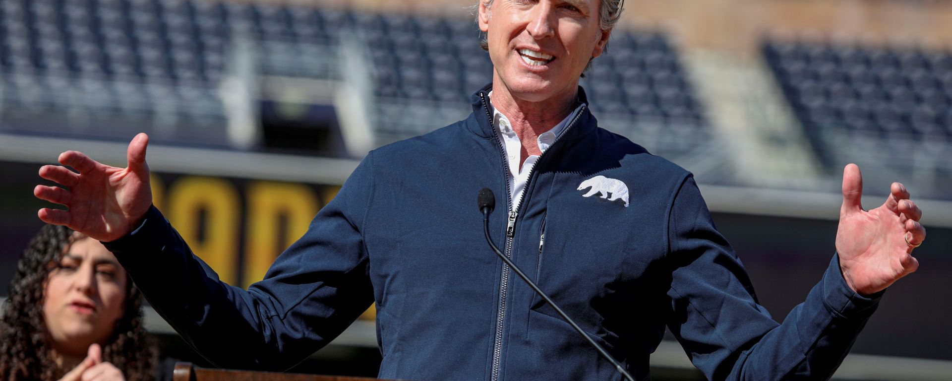 California Governor Gavin Newsom attends a news conference to launch a coronavirus disease (COVID-19) vaccination supersite in San Diego, California, U.S. February 8, 2021 - Sputnik International, 1920, 08.02.2022