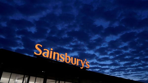 Signage for Sainsbury's is seen at a branch of the supermarket in London, Britain on 8 January 2020. - Sputnik International