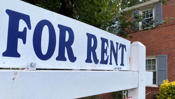 A For Rent sign is placed in front of a home in Arlington, Virginia, U.S., June 8, 2021 A For Rent sign is placed in front of a home in Arlington, Virginia, U.S., June 8, 2021 - Sputnik International