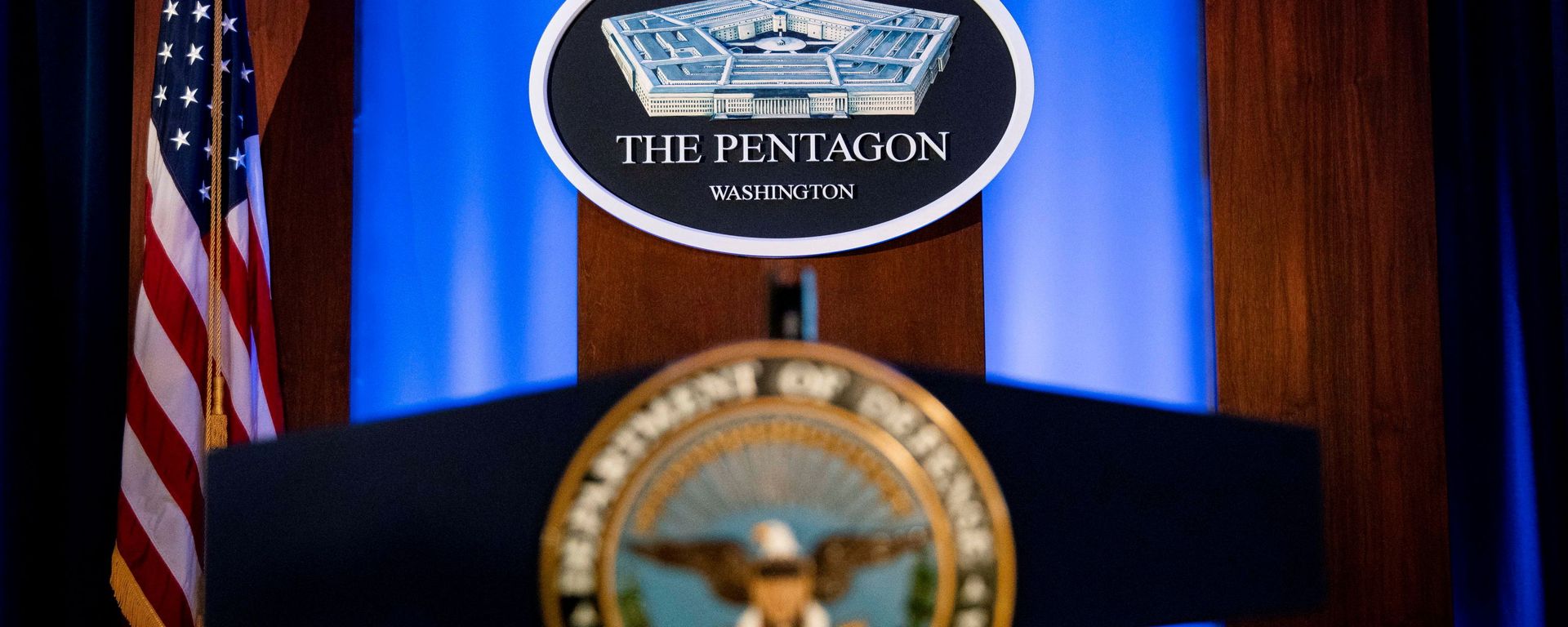The Pentagon logo is seen behind the podium in the briefing room at the Pentagon in Arlington, Virginia, U.S., January 8, 2020. The Pentagon logo is seen behind the podium in the briefing room at the Pentagon in Arlington, Virginia, U.S., January 8, 2020. - Sputnik International, 1920, 28.08.2021
