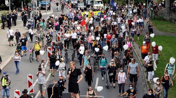 Coronavirus skeptics protest after a death of a protestor during a demonstration last week, during the spread of the coronavirus disease (COVID-19), in Berlin, Germany - Sputnik International