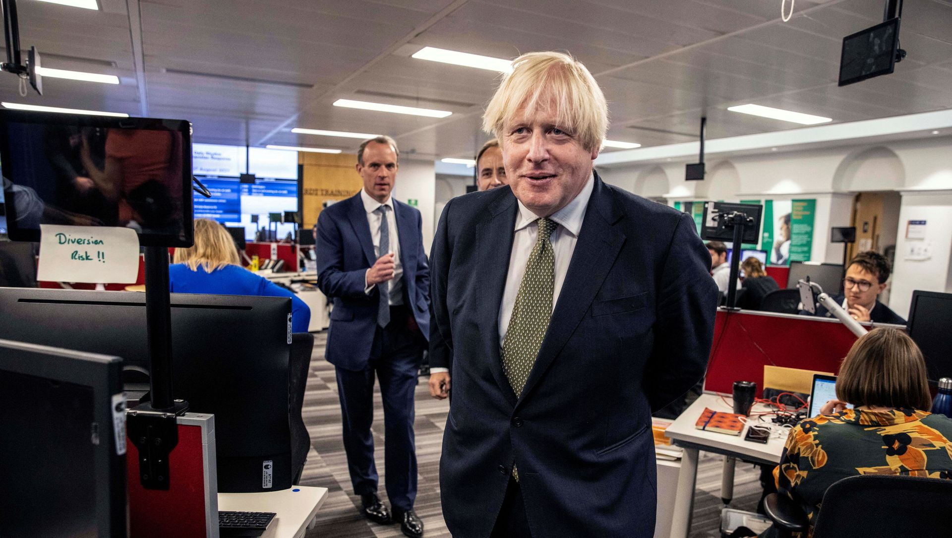 Britain's Prime Minister Boris Johnson and Britain's Foreign Secretary Dominic Raab visit the The Foreign, Commonwealth and Development Office (FCDO) Crisis Centre in London, Britain August 27, 2021. Britain's Prime Minister Boris Johnson and Britain's Foreign Secretary Dominic Raab visit the The Foreign, Commonwealth and Development Office (FCDO) Crisis Centre in London, Britain August 27, 2021. - Sputnik International, 1920, 29.08.2021