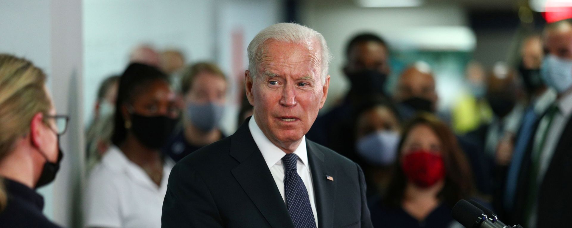 U.S. President Joe Biden makes a visit to the FEMA headquarters as Hurricane Ida makes landfall over Louisiana, in Washington, U.S., August 29, 2021. U.S. President Joe Biden makes a visit to the FEMA headquarters as Hurricane Ida makes landfall over Louisiana, in Washington, U.S., August 29, 2021. - Sputnik International, 1920, 29.08.2021