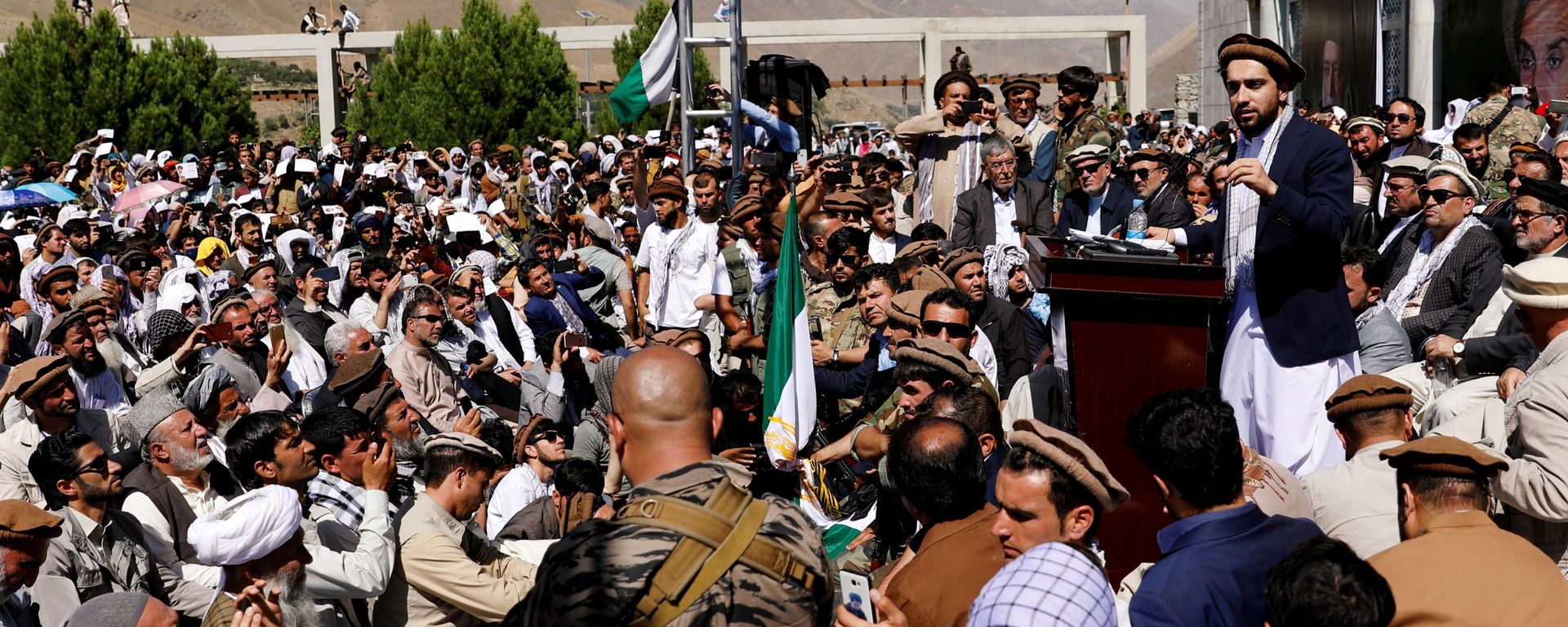 Ahmad Massoud, son of the slain hero of the anti-Soviet resistance Ahmad Shah Massoud, speaks to his supporters in Bazarak, Panjshir province Afghanistan September 5, 2019. Picture taken September 5, 2019. Ahmad Massoud, son of the slain hero of the anti-Soviet resistance Ahmad Shah Massoud, speaks to his supporters in Bazarak, Panjshir province Afghanistan September 5, 2019. Picture taken September 5, 2019. - Sputnik International, 1920