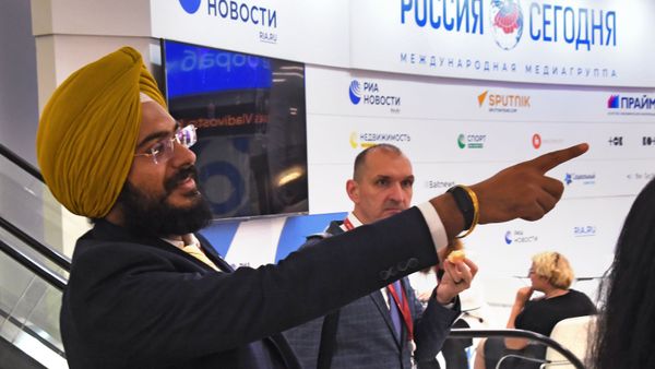Participants of the Eastern Economic Forum in Vladivostok Participants of the Eastern Economic Forum in Vladivostok - Sputnik International