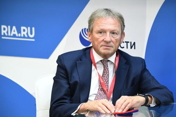 Russian Presidential Commissioner for Entrepreneurs’ Rights Boris Titov during an interview at the stand of Rossiya Segodnya International News Agency. - Sputnik International