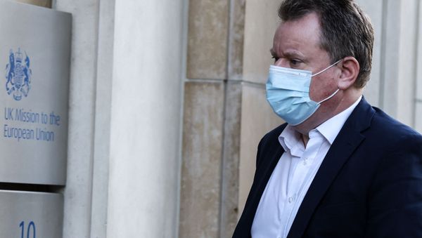 Britain's chief Brexit negotiator David Frost arrives at the UK Representation to the EU in Brussels on December 17, 2020. - Sputnik International