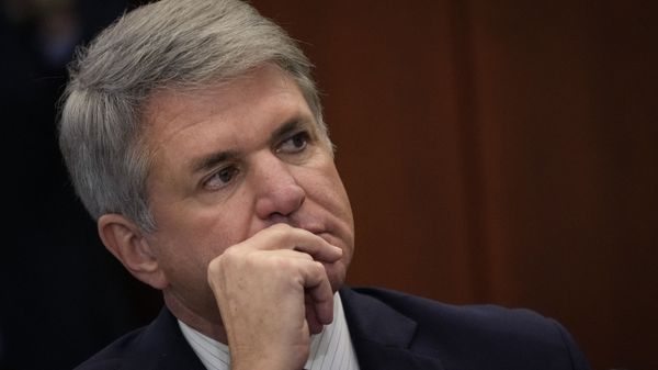 Rep. Michael McCaul (R-TX) listens to discussion about the American military withdrawal in Afghanistan, during a meeting with House Republicans, including those who served in the military, on August 30, 2021 in Washington, DC. - Sputnik International