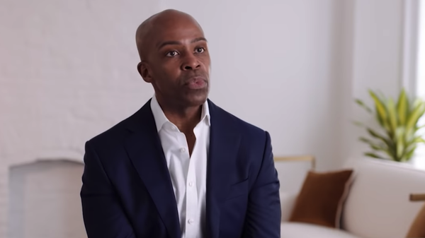 Screenshot captures image of Human Rights Campaign President Alphonso David, who was recently enveloped in the Andrew Cuomo scandal after being named in the independent sexual harassment report. - Sputnik International