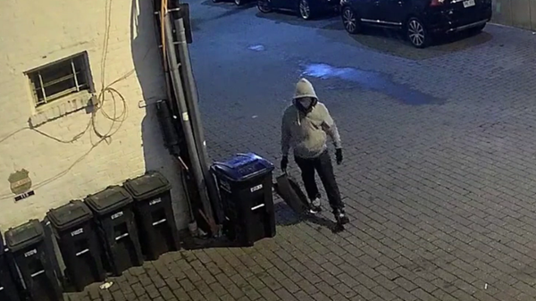 FBI Washington Field Office Releases Video and Additional Information Regarding the Pipe Bomb Investigation - Sputnik International