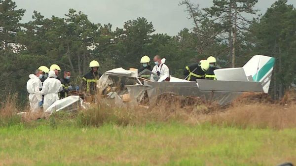 Three men were killed in a light aircraft crash in eastern France, the Bien Public newspaper reported on September 10, 2021 - Sputnik International